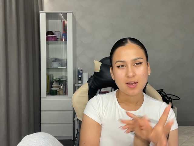 CathrineDickow live cam on BongaCams