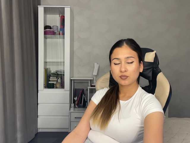 mindylowland webcam