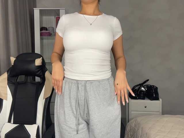 CathrineDickow live cam on BongaCams