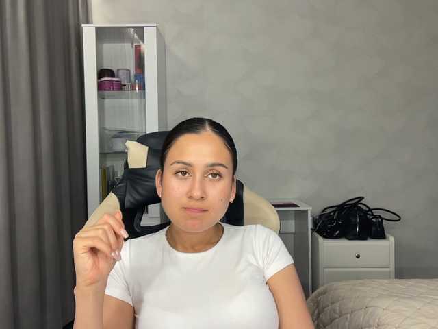 CathrineDickow live cam on BongaCams