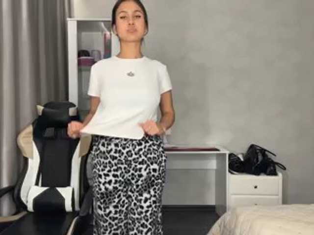 CathrineDickow live cam on BongaCams