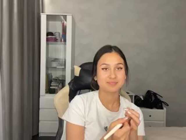 CathrineDickow live cam on BongaCams