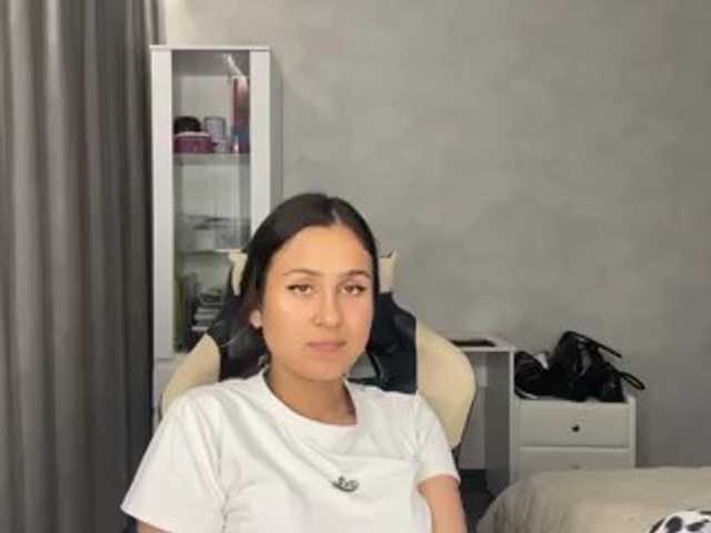 CathrineDickow live cam on BongaCams