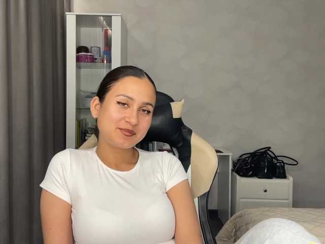 CathrineDickow live cam on BongaCams