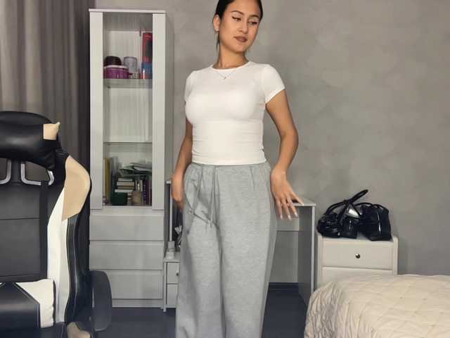 CathrineDickow live cam on BongaCams