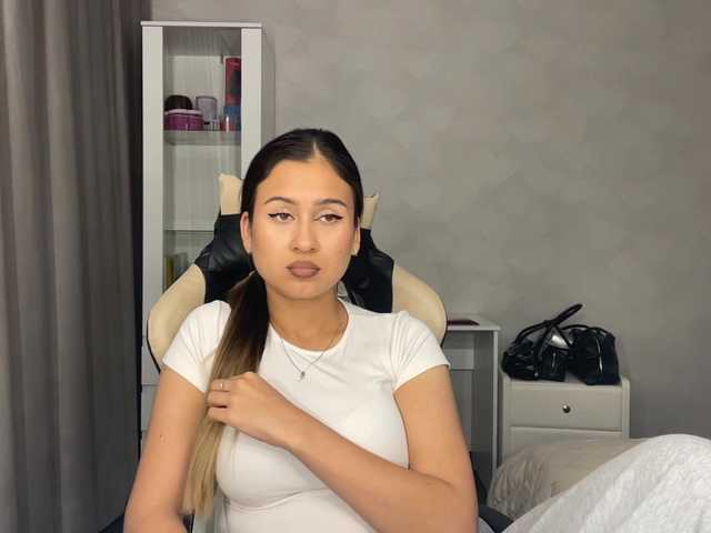 mindylowland webcam