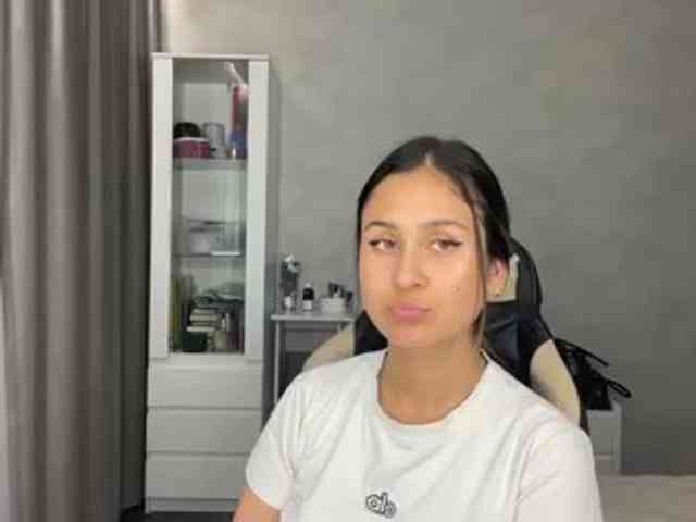mindylowland webcam
