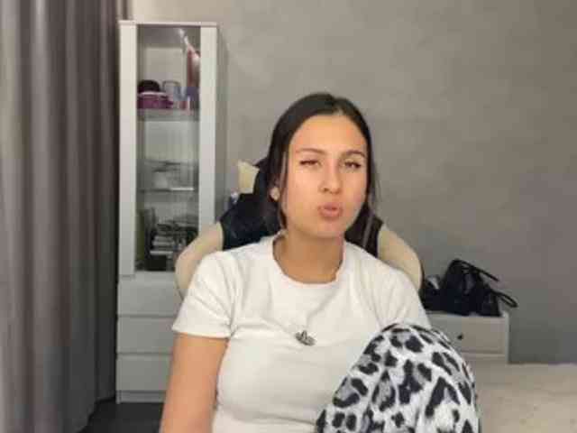 mindylowland webcam