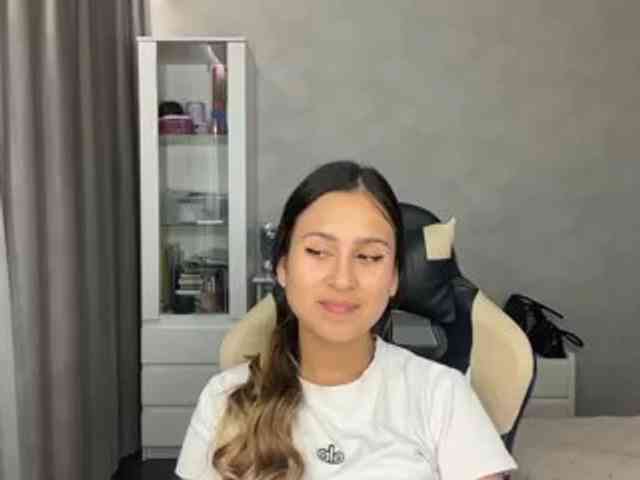 mindylowland webcam