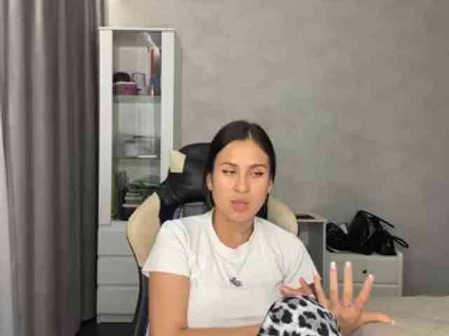 mindylowland webcam