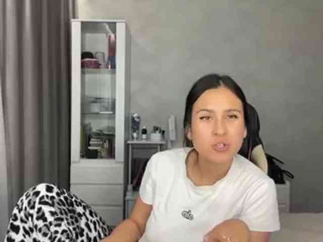 mindylowland webcam
