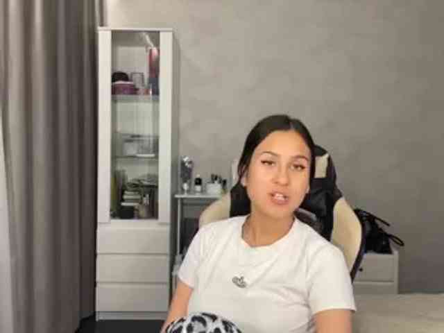 mindylowland webcam