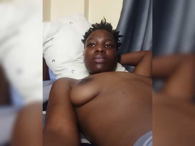 Lozhota live cam on BongaCams