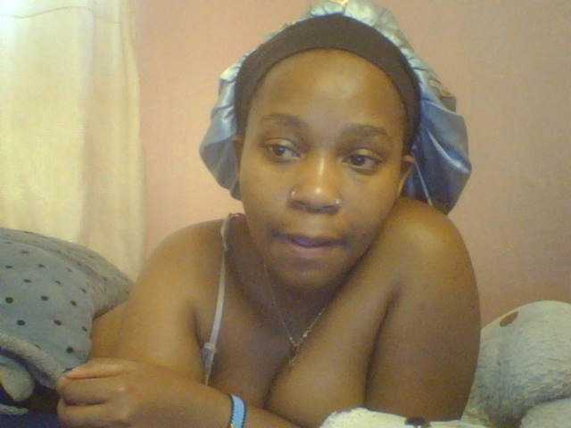 Evee live cam on BongaCams