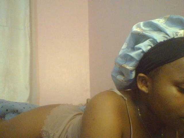 Evee live cam on BongaCams