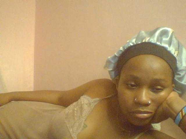 Evee live cam on BongaCams