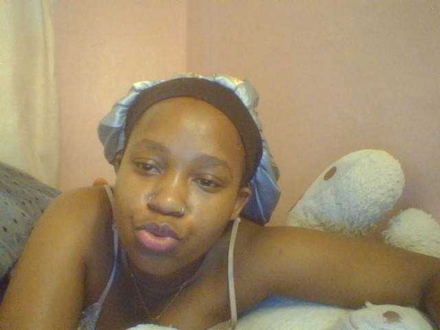 Evee live cam on BongaCams
