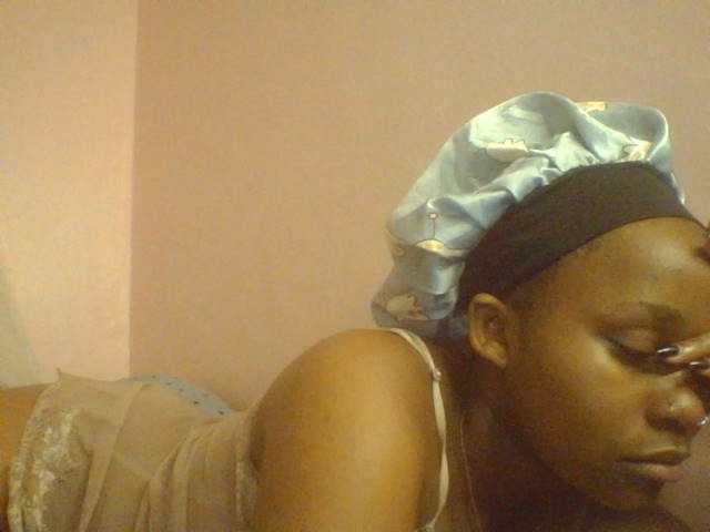 Evee live cam on BongaCams