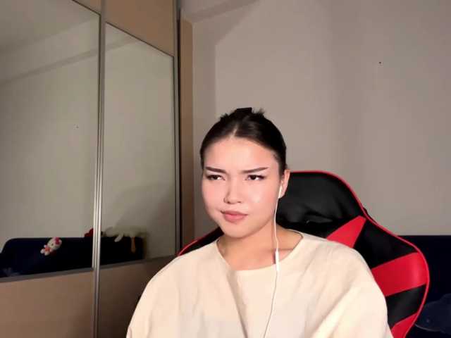 OfeliaHarger live cam on BongaCams