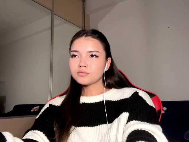 OfeliaHarger live cam on BongaCams