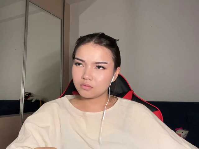 OfeliaHarger live cam on BongaCams