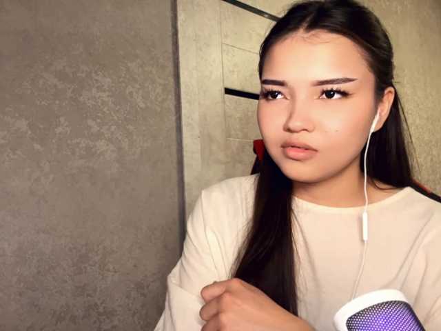 OfeliaHarger live cam on BongaCams