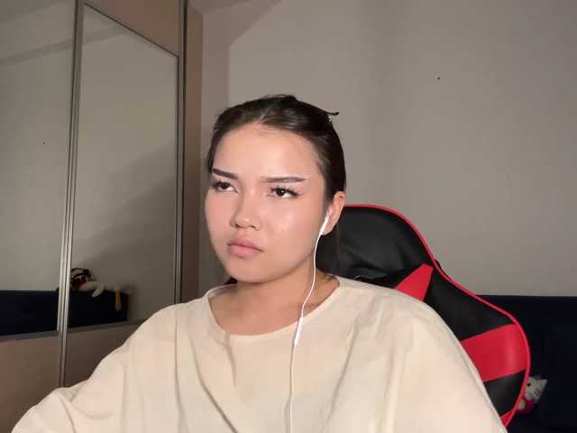 OfeliaHarger live cam on BongaCams