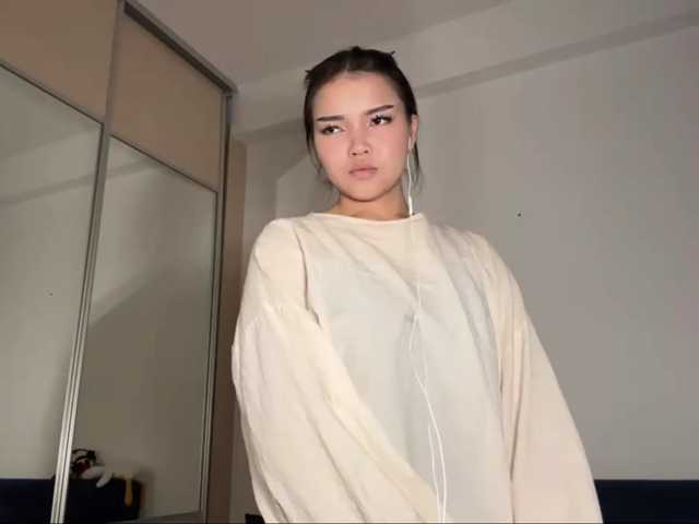 OfeliaHarger live cam on BongaCams