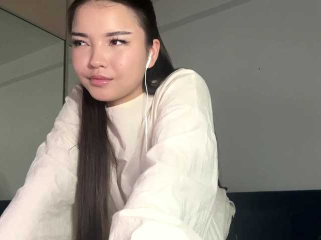 OfeliaHarger live cam on BongaCams