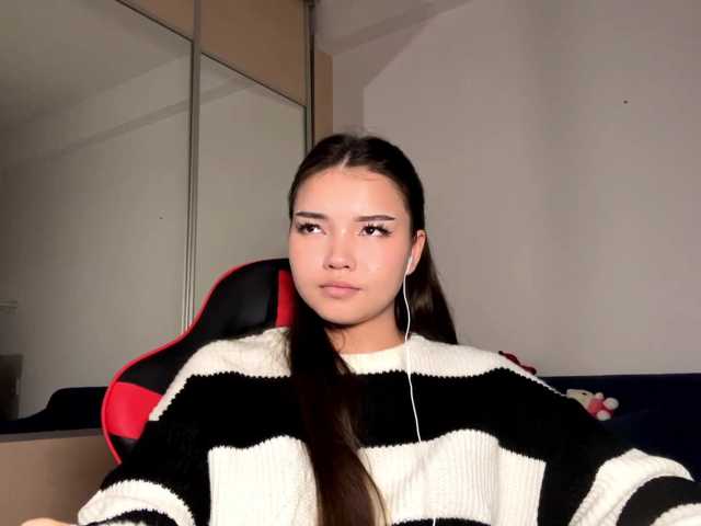 OfeliaHarger live cam on BongaCams