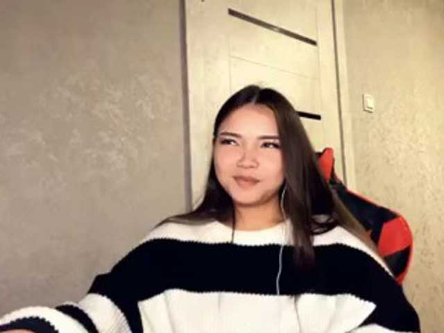 OfeliaHarger live cam on BongaCams