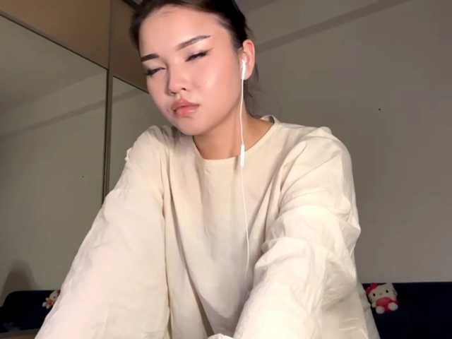 OfeliaHarger live cam on BongaCams
