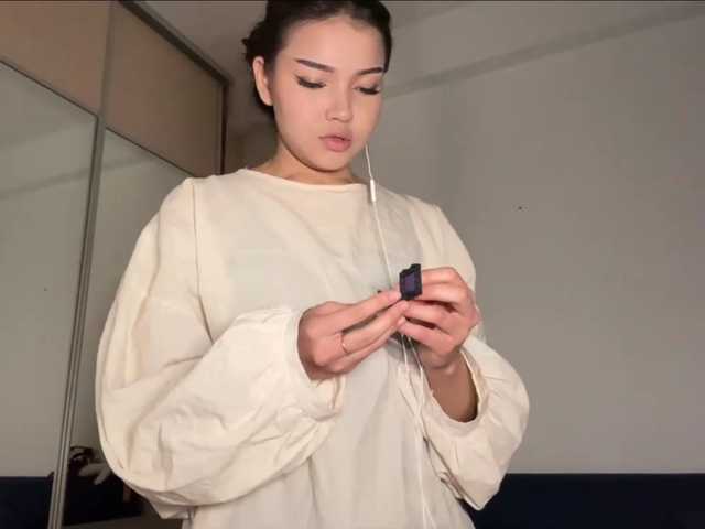 OfeliaHarger live cam on BongaCams