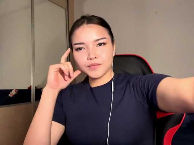 OfeliaHarger live cam on BongaCams