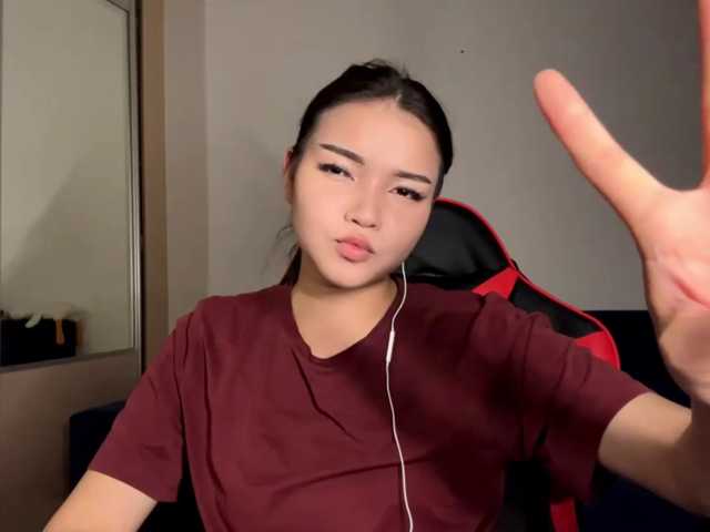 OfeliaHarger live cam on BongaCams