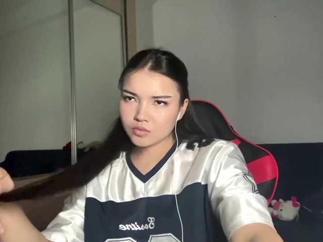 OfeliaHarger live cam on BongaCams