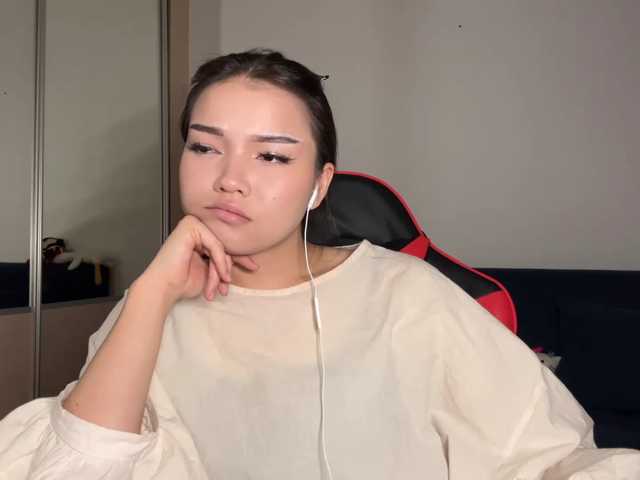 OfeliaHarger live cam on BongaCams