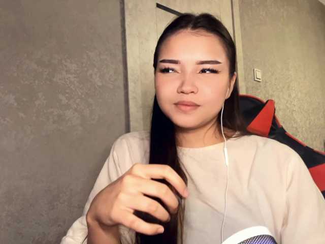 OfeliaHarger live cam on BongaCams