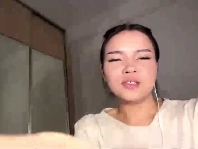 OfeliaHarger live cam on BongaCams