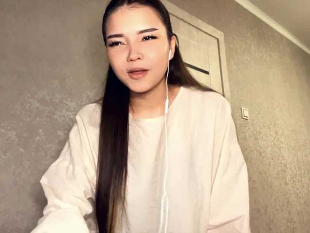 OfeliaHarger live cam on BongaCams