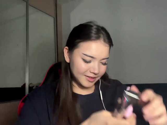 OfeliaHarger live cam on BongaCams