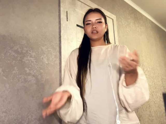 OfeliaHarger live cam on BongaCams