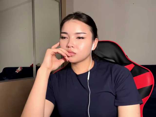 OfeliaHarger live cam on BongaCams