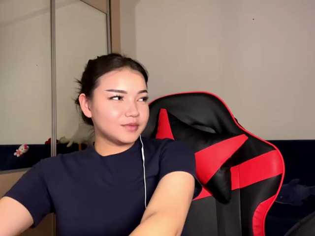 OfeliaHarger live cam on BongaCams