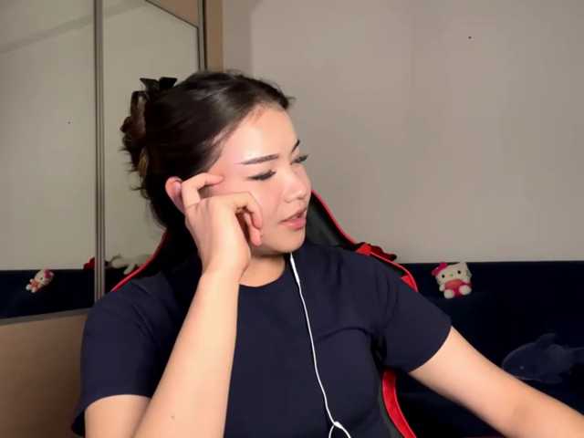 OfeliaHarger live cam on BongaCams