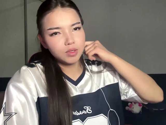 OfeliaHarger live cam on BongaCams