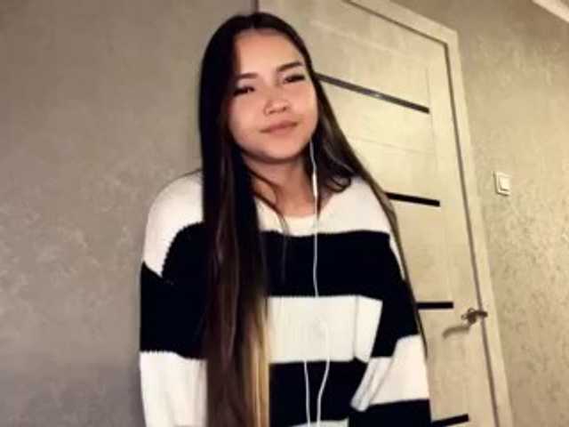 OfeliaHarger live cam on BongaCams
