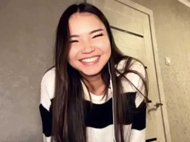 OfeliaHarger live cam on BongaCams