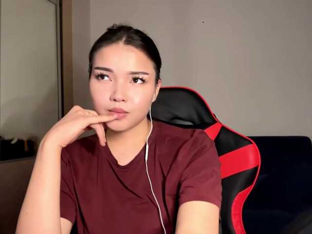 OfeliaHarger live cam on BongaCams