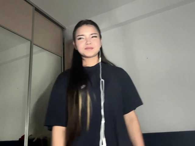 OfeliaHarger live cam on BongaCams